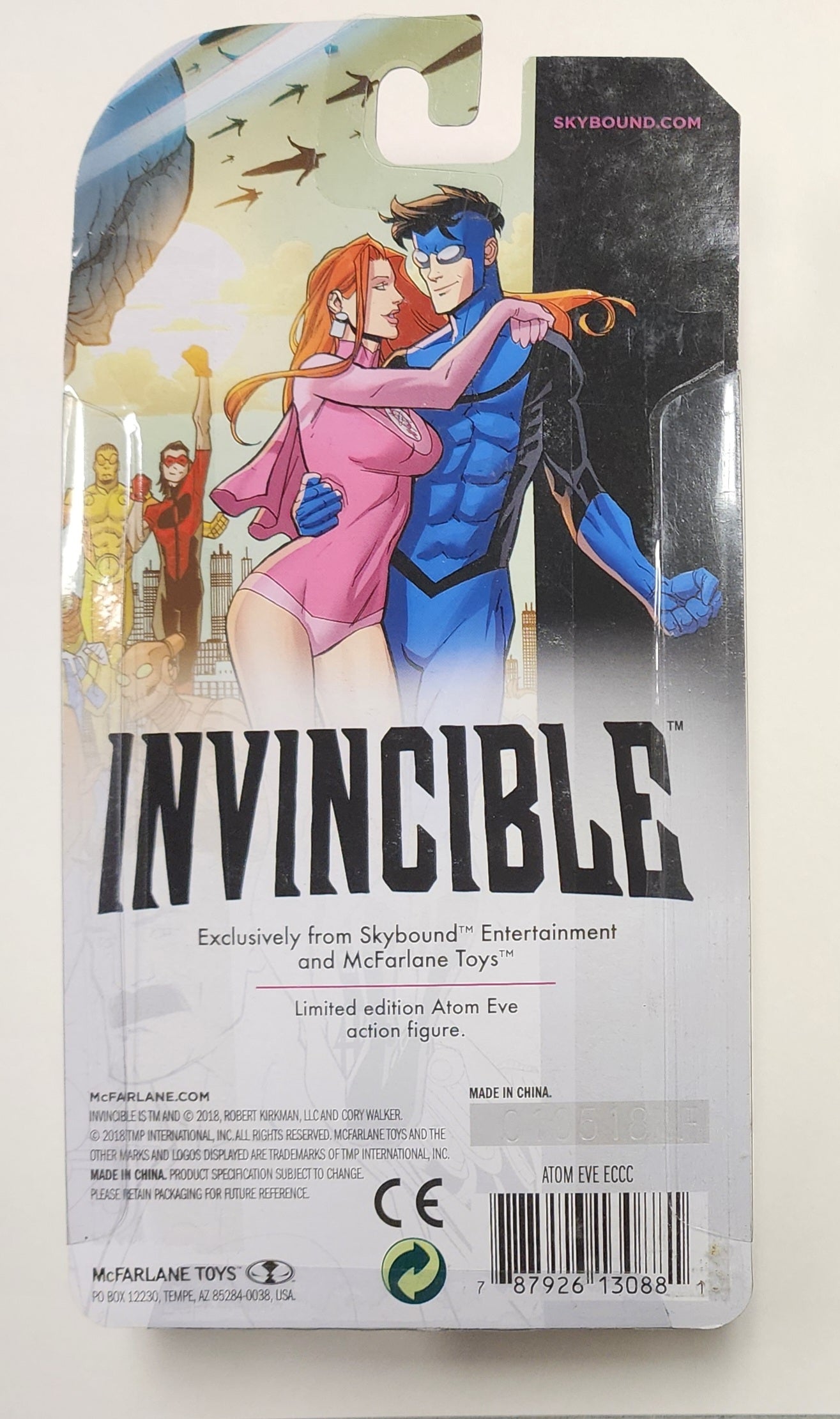 INVINCIBLE ATOM EVE SKYBOUND EXCLUSIVE BLOODY VERSION Invincible McFarlane Toys