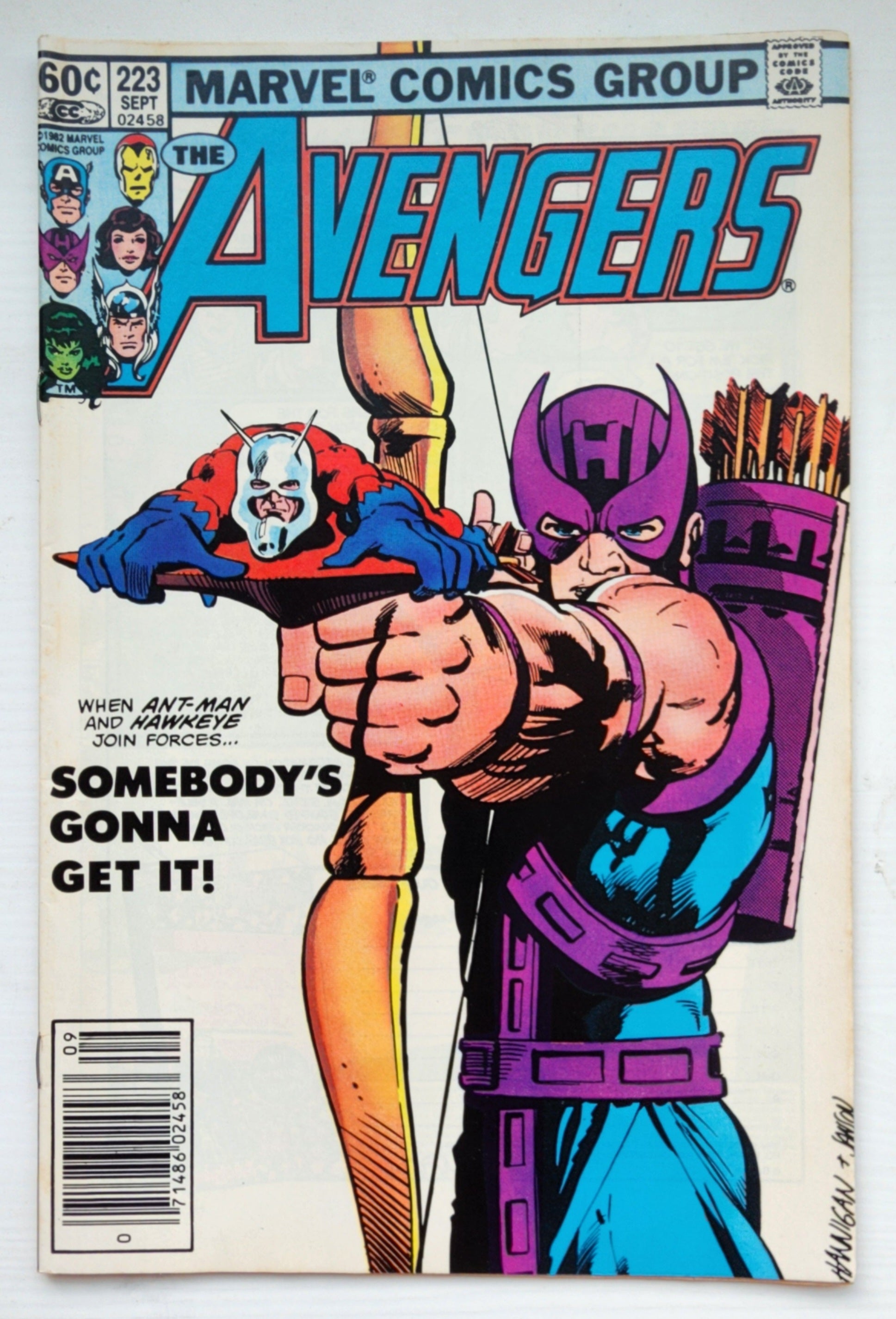 AVENGERS #223 NEWSSTAND 1982 Avengers MARVEL COMICS