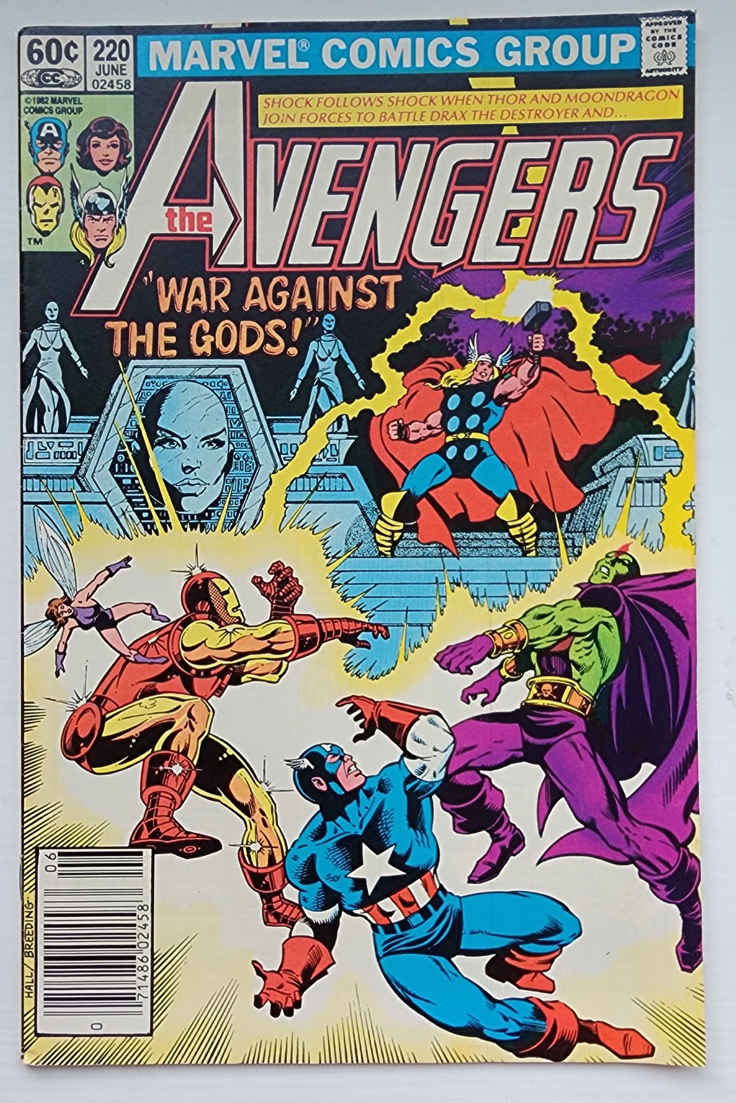 AVENGERS #220 NEWSSTAND 1982 Avengers MARVEL COMICS