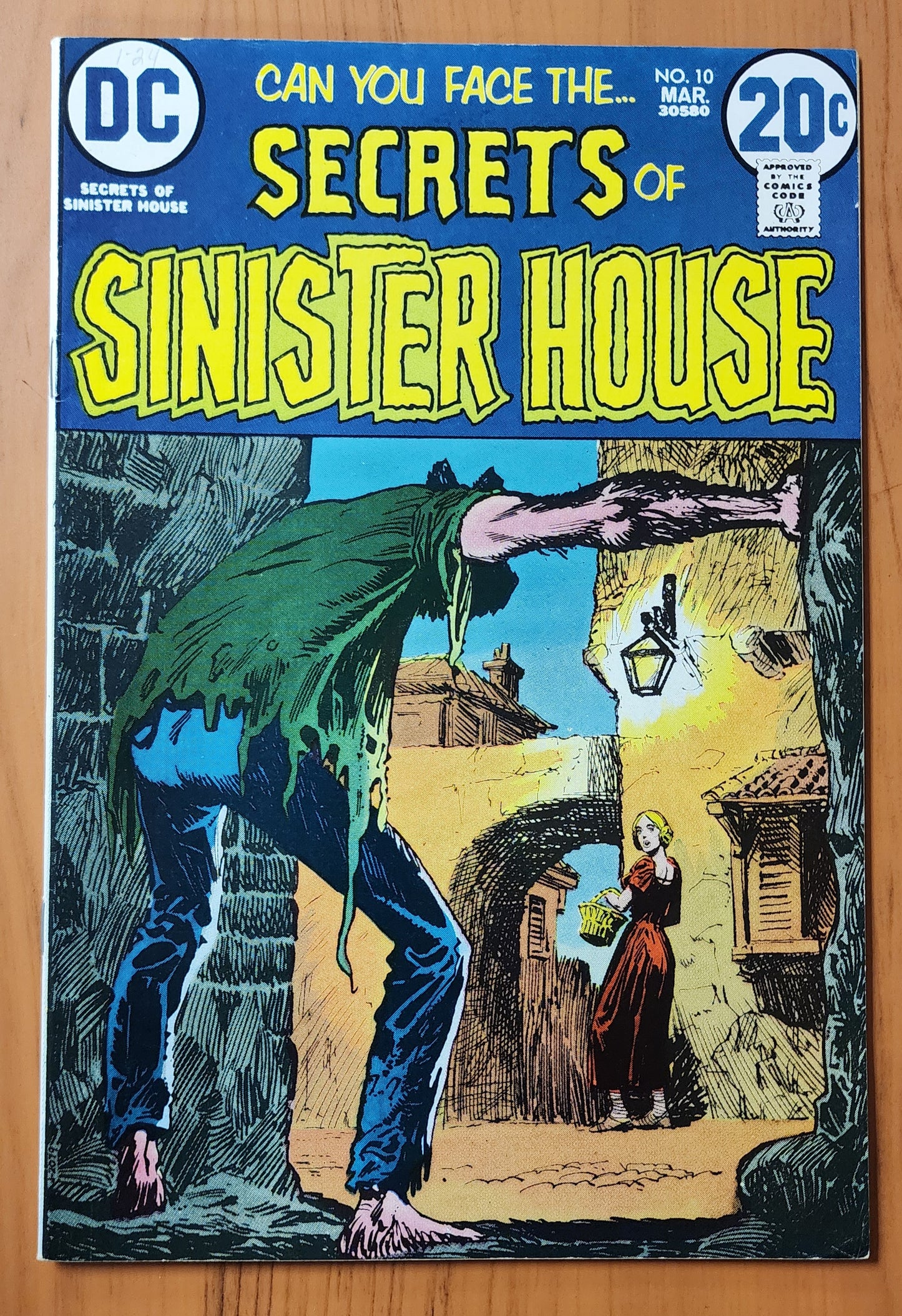 SECRETS OF SINISTER HOUSE #10 1973 Secrets of Haunted House DC Comics