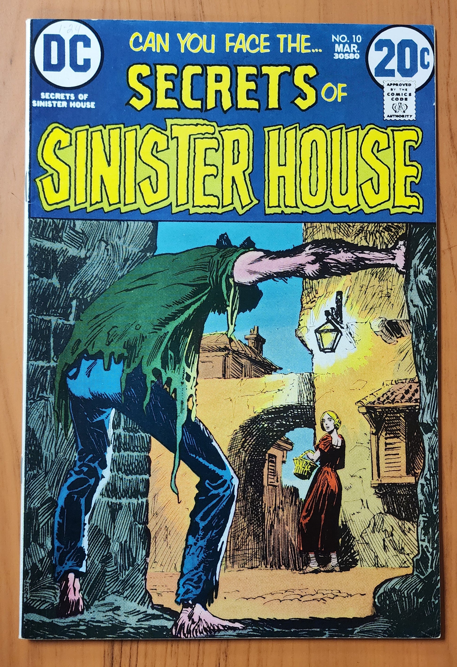 SECRETS OF SINISTER HOUSE #10 1973 Secrets of Haunted House DC Comics