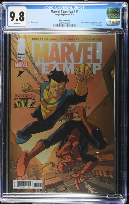 9.8 CGC MARVEL TEAM-UP #14 BLIND BAG FOIL VARIANT 2025 [4685050020] Invincible DC COMICS