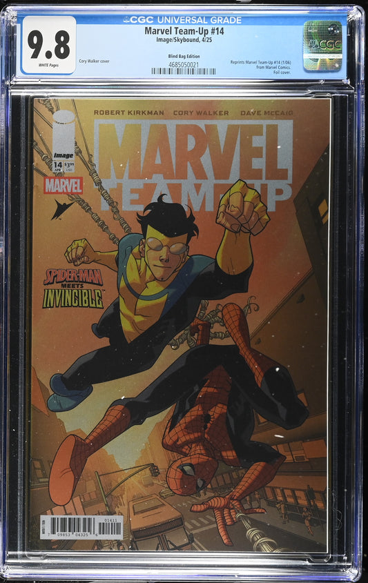9.8 CGC MARVEL TEAM-UP #14 BLIND BAG FOIL VARIANT 2025 [4685050021] Invincible DC COMICS