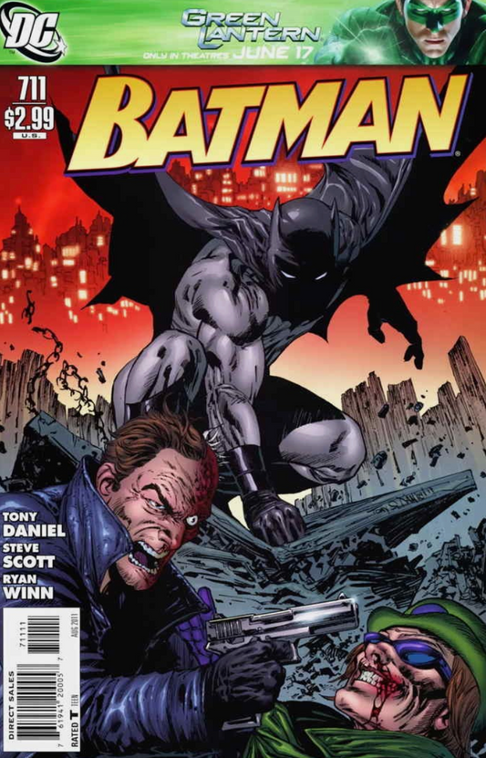 BATMAN #711 2011 Batman DC COMICS
