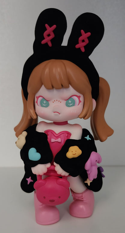 DORA DOLL COLLECTOR TUTU CHASE COLOR VARIANT DESIGNERCON EXCLUSIVE 2025 TNT SPACE