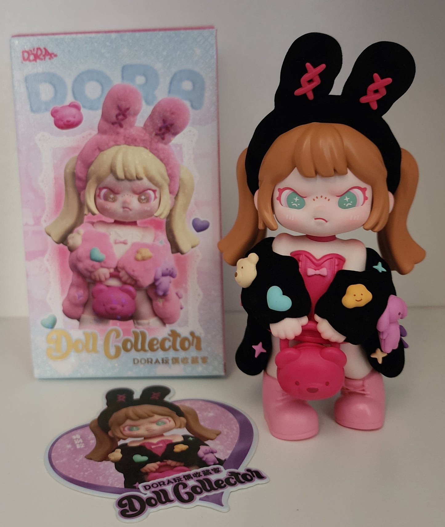 DORA DOLL COLLECTOR TUTU CHASE COLOR VARIANT DESIGNERCON EXCLUSIVE 2025 TNT SPACE