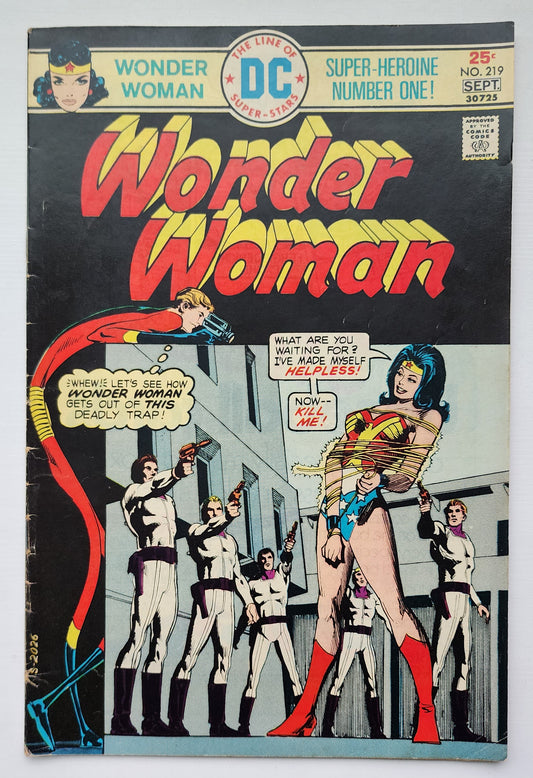 WONDER WOMAN #219 1975 Wonder Woman DC Comics
