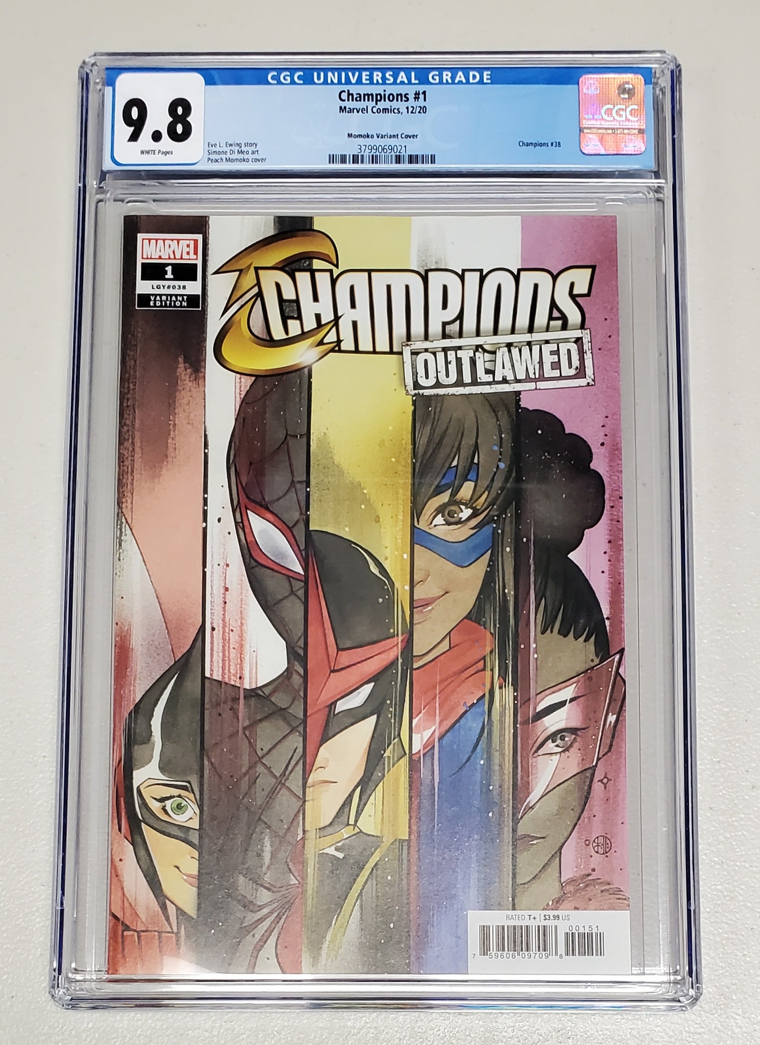 9.8 CGC CHAMPIONS #1 PEACH MOMOKO 1:50 VARIANT [3799069021] Champions MARVEL COMICS