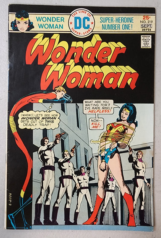 WONDER WOMAN #219 1975 comic book DC COMICS   